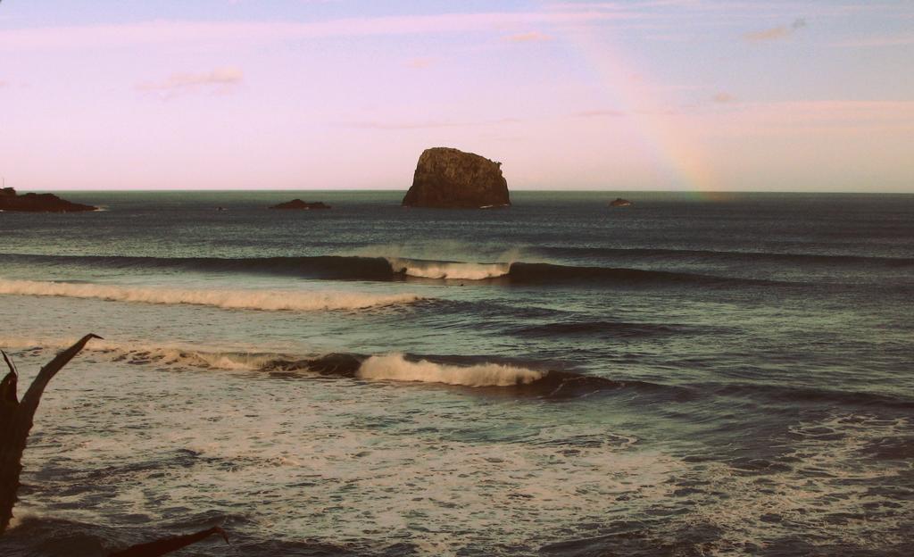 Madeira Surf Camp Albergue Porto Da Cruz Exterior foto